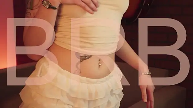 EllieCutes online show from 02-18-26, 05:27