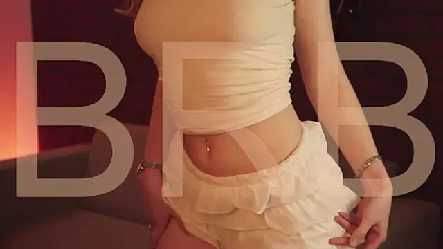 EllieCutes online show from 12-16-25, 07:34