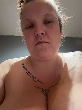 Snapshot of busty-bella1 chatting on 07-13-26, 10:20 busty-bella1 online show from 07-13-26, 10:20