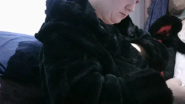 busty-bella1 online show from 10-21-25, 10:14