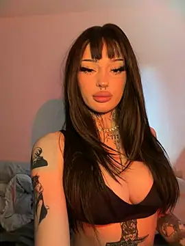 madelinexx online show from 04-19-26, 12:28