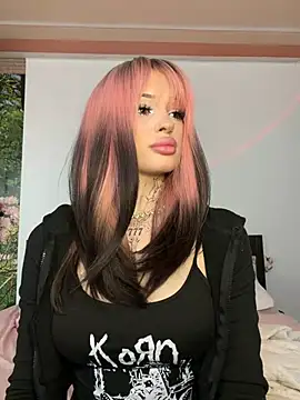 madelinexx online show from 03-25-26, 02:16