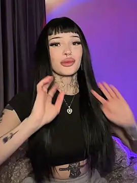 madelinexx online show from 12-04-25, 03:44