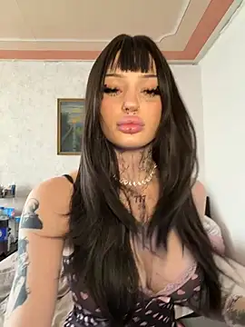 madelinexx online show from 05-04-26, 12:19