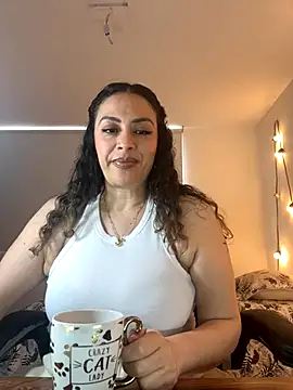 Elizabeth Dupont online show from 11-16-25, 05:17