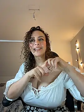 Elizabeth Dupont online show from 12-16-25, 09:30