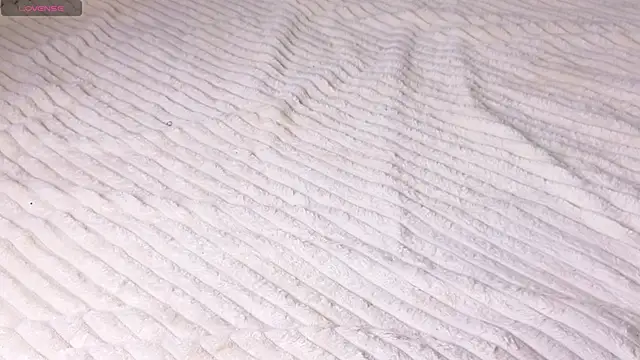 Snapshot of WildaBendell chatting on 03-11-25, 05:35 WildaBendell online show from 03-11-25, 05:35