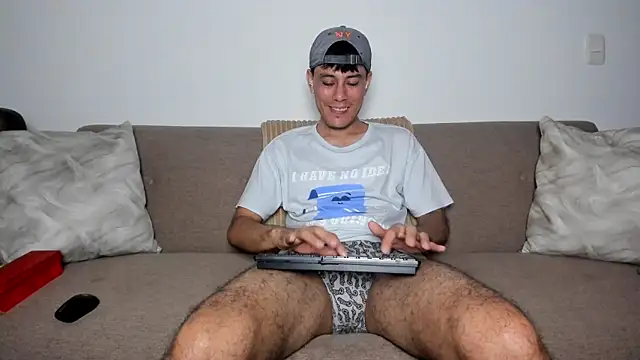 Huge latin cock online show from 10-04-25, 10:11