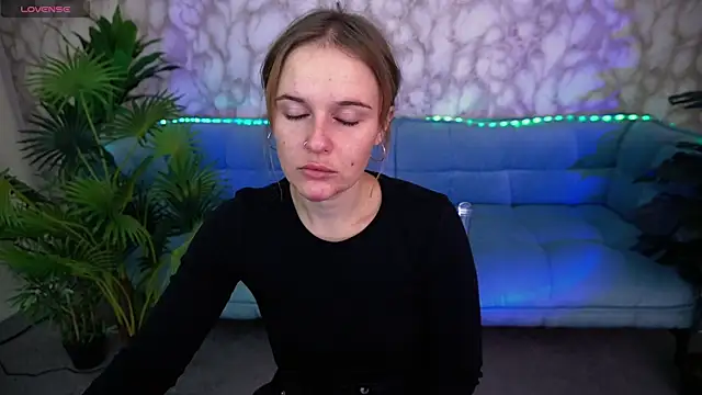 Snapshot of MaribelRiverr_ chatting on 10-06-25, 05:52 MaribelRiverr online show from 10-06-25, 05:52