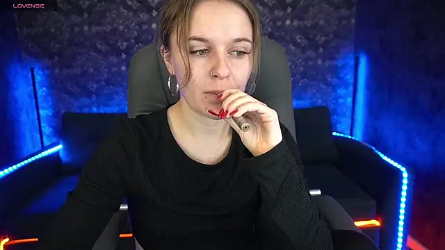 Snapshot of MaribelRiverr_ chatting on 02-08-25, 06:22 MaribelRiverr online show from 02-08-25, 06:22