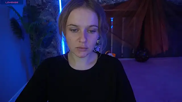 MaribelRiverr  online show from 10-28-25, 06:23