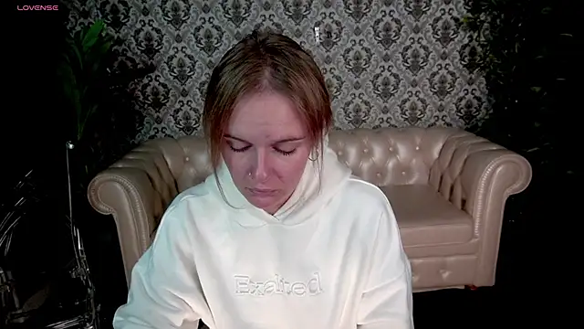 Snapshot of MaribelRiverr_ chatting on 09-13-25, 05:40 MaribelRiverr online show from 09-13-25, 05:40