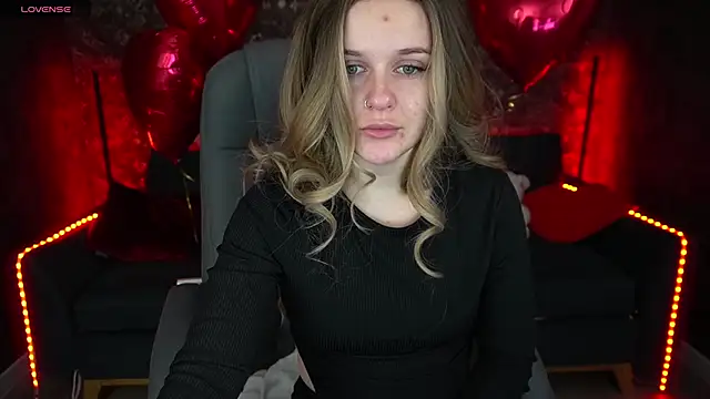 Snapshot of MaribelRiverr_ chatting on 02-16-25, 06:32 MaribelRiverr online show from 02-16-25, 06:32