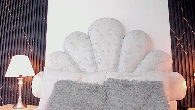 Jaslyn  Smith online show from 04-14-26, 05:07