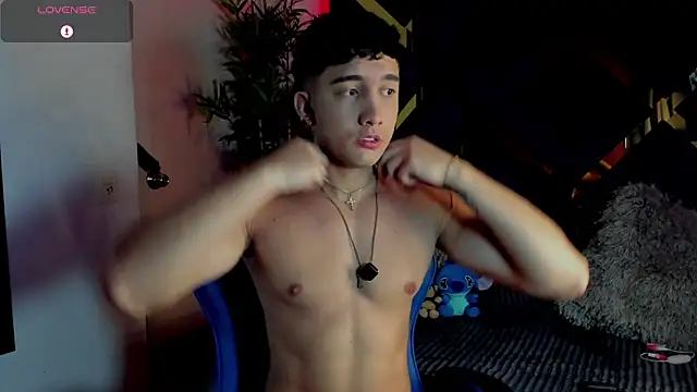 Snapshot of jeicob_stone chatting on 07-05-26, 02:16 jeicob stone online show from 07-05-26, 02:16