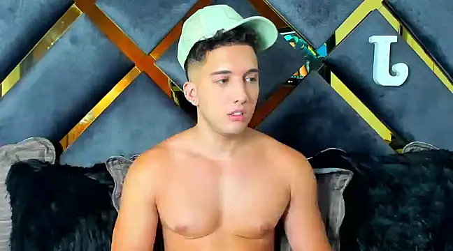 Snapshot of jeicob_stone chatting on 01-27-25, 12:43 jeicob stone online show from 01-27-25, 12:43