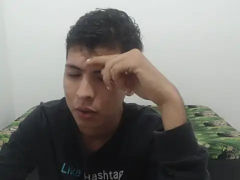 yuletxxx online show from 04-01-26, 12:50