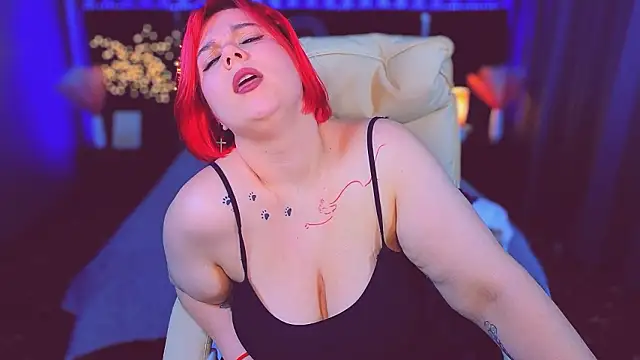 Snapshot of BettyDark chatting on 02-01-26, 08:51 BettyDark online show from 02-01-26, 08:51