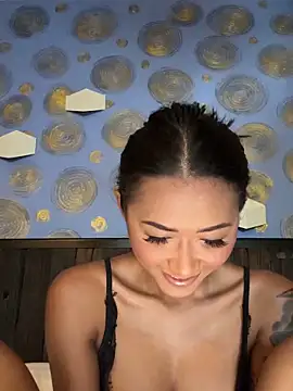 Snapshot of thai-dreamgirl chatting on 03-08-26, 02:04 thai-dreamgirl online show from 03-08-26, 02:04