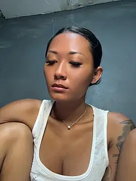 thai-dreamgirl online show from 06-14-26, 10:55