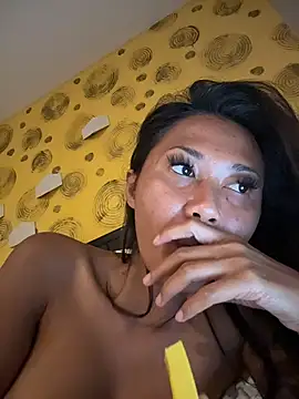 Snapshot of thai-dreamgirl chatting on 04-03-26, 12:55 thai-dreamgirl online show from 04-03-26, 12:55