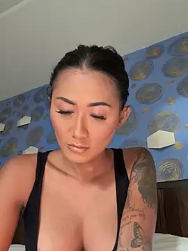 Snapshot of thai-dreamgirl chatting on 03-17-26, 10:40 thai-dreamgirl online show from 03-17-26, 10:40