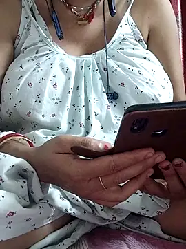 miss-Riy online show from 03-11-26, 04:45