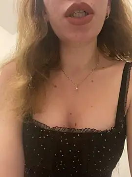 Snapshot of EvaRush chatting on 12-09-24, 08:33 EvaRush online show from 12-09-24, 08:33