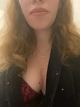 Snapshot of EvaRush chatting on 12-06-24, 08:12 EvaRush online show from 12-06-24, 08:12