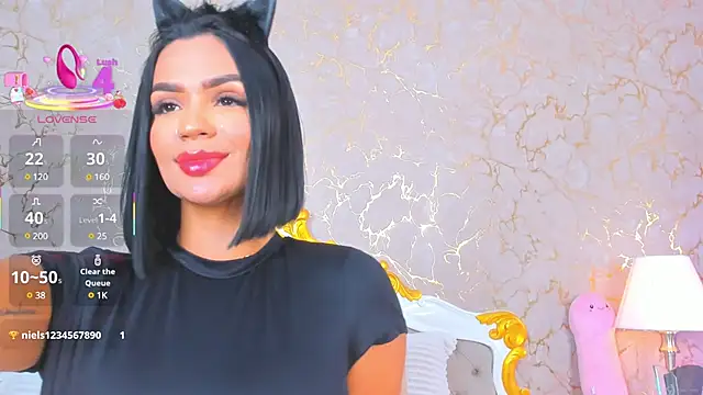 EmilyCurtiis online show from 03-10-25, 01:21