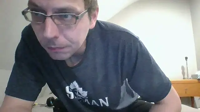Snapshot of redtoyanal chatting on 01-30-25, 06:46 redtoyanal online show from 01-30-25, 06:46