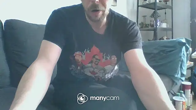 Snapshot of redtoyanal chatting on 03-06-25, 01:46 redtoyanal online show from 03-06-25, 01:46