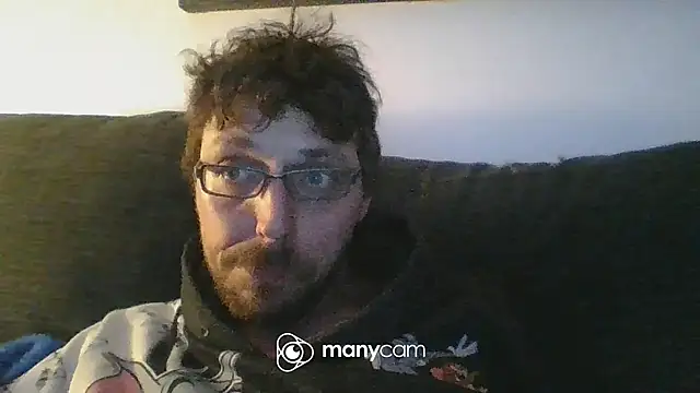 Snapshot of redtoyanal chatting on 03-05-25, 11:27 redtoyanal online show from 03-05-25, 11:27