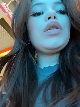 Chloe  Moon online show from 04-10-26, 02:13