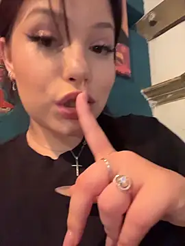 Chloe  Moon online show from 06-15-26, 02:17