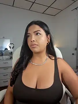 Aniee Leeee online show from 02-25-25, 01:41