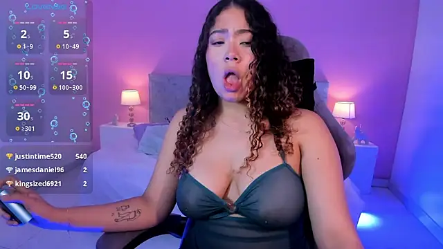 Snapshot of LunaRose5 chatting on 03-03-25, 06:31 LunaRose5 online show from 03-03-25, 06:31