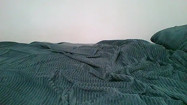 Emma 99 online show from 04-05-26, 12:23