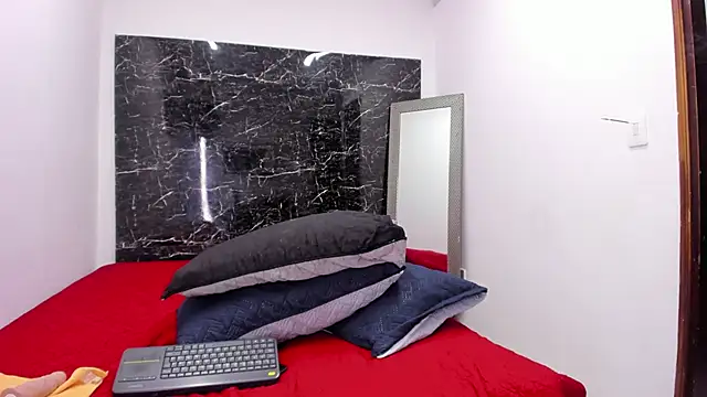 Analiasmith89 online show from 02-24-26, 03:40