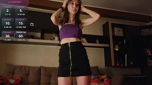 NinaNovalicious online show from 06-04-26, 06:51
