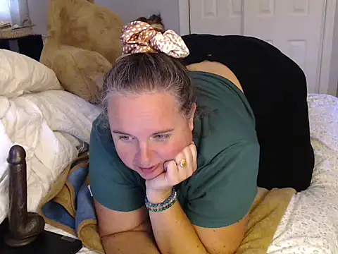 LauLauPAWG online show from 09-22-25, 07:31
