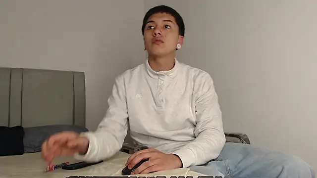 alex-lover online show from 01-10-26, 04:19