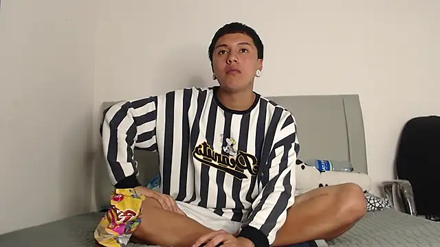 alex-lover online show from 02-26-26, 04:12