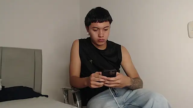 alex-lover online show from 04-10-26, 03:13