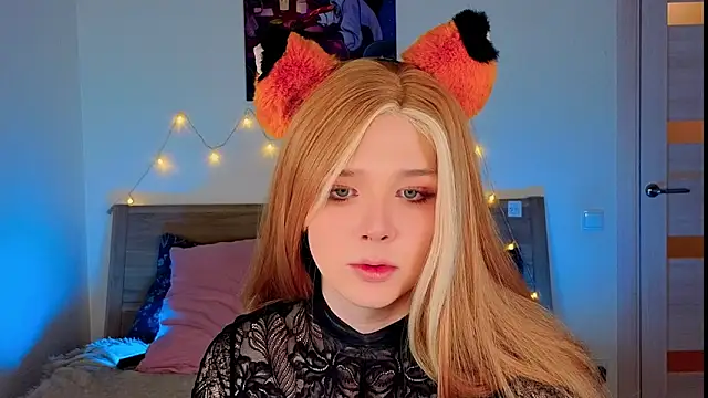  yourFoxy  online show from 01-17-26, 03:48