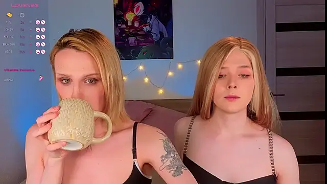  yourFoxy  online show from 01-11-26, 06:04