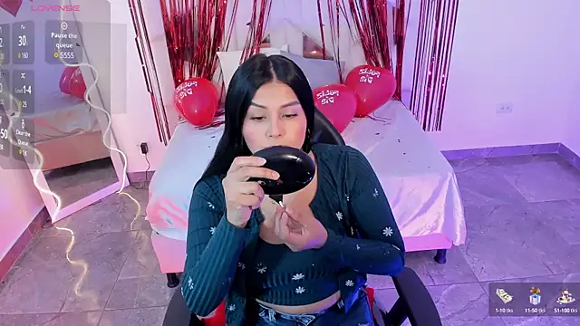 Analia tay online show from 02-15-25, 11:39