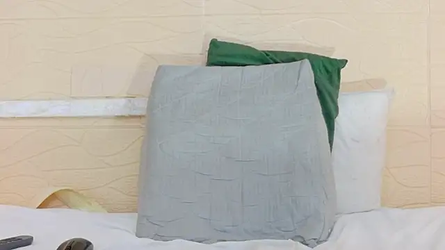 Snapshot of Chocolatte_bar chatting on 03-12-25, 04:24 Chocolatte bar online show from 03-12-25, 04:24