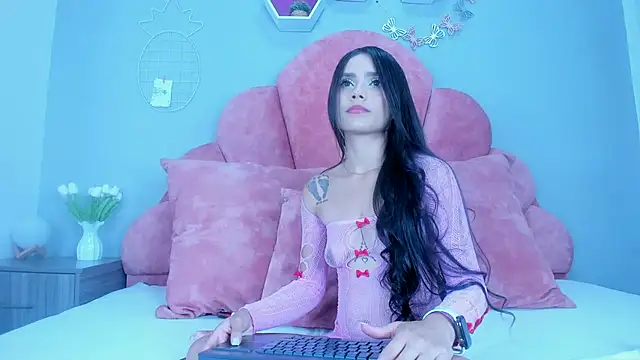 Snapshot of StefanyWilliams_ chatting on 02-27-25, 04:35 StefanyWilliams online show from 02-27-25, 04:35