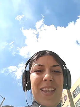 Sweel Leyva18 online show from 11-19-25, 07:25